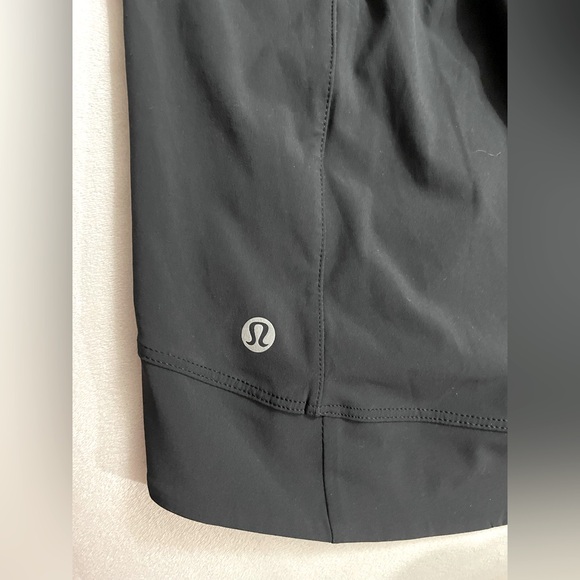 Lululemon Go The Distance Running Vest Hoodie Black Size 2 lightweight - Picture 13 of 15